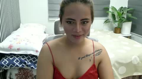 Snapshot of katiefrox_ chatting on February 22, 11:24 am katiefrox online show from February 22, 11:24 am