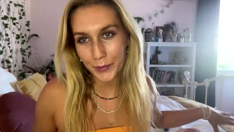 Katie online show from January 2, 5:46 am