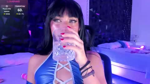 Katie online show from October 31, 7:12 am