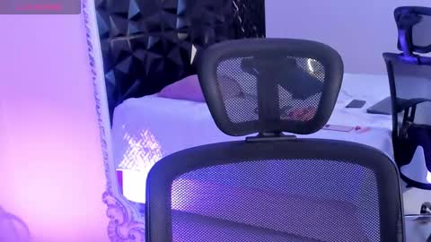 Katie online show from October 17, 7:33 am