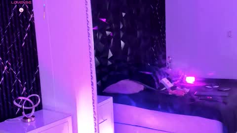 Katie online show from October 19, 7:54 am