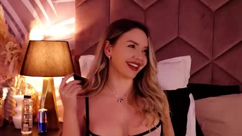 KatJolie online show from October 13, 8:00 pm