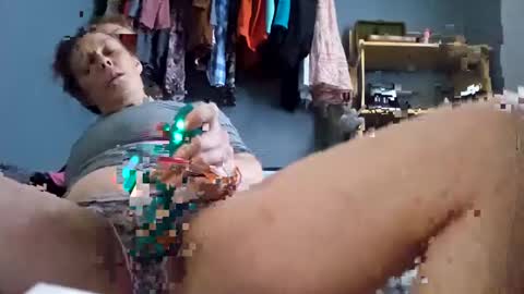 Snapshot of katladyzsafespace chatting on October 12, 5:15 pm katladyzsafespace online show from October 12, 5:15 pm