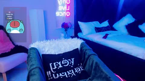 KATO online show from February 1, 1:51 pm