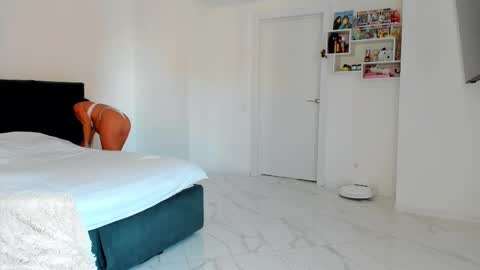 Snapshot of katrin_fit chatting on October 15, 4:59 am Katrin online show from October 15, 4:59 am