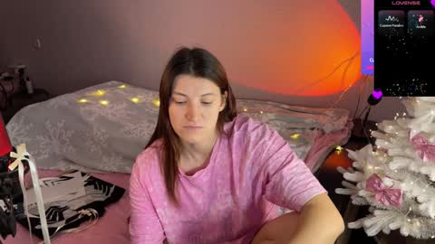   naked in pvt show 100 tk online show from December 19, 12:45 pm