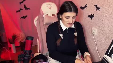 Snapshot of katrin_kristal chatting on October 29, 5:48 pm   naked in pvt show 100 tk online show from October 29, 5:48 pm