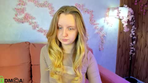 Katrina Bail online show from October 8, 1:43 am