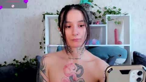 katrina_h0w online show from July 2, 3:06 am