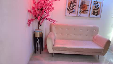 Snapshot of katrina_spencer chatting on October 18, 6:53 pm Katrina online show from October 18, 6:53 pm