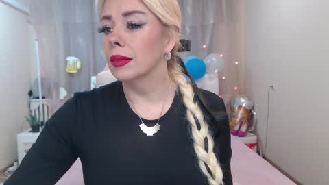 Snapshot of katrinacharm chatting on September 25, 6:34 am katrinacharm online show from September 25, 6:34 am