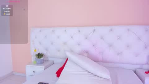 Snapshot of katte_landerr chatting on October 25, 1:08 pm Katte online show from October 25, 1:08 pm