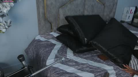 Snapshot of kattejordan chatting on December 9, 3:40 am Katerine online show from December 9, 3:40 am