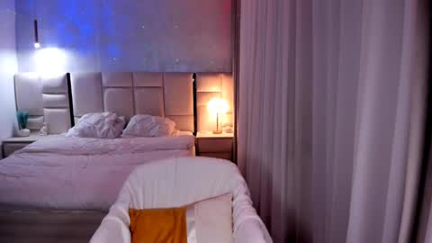 Snapshot of kattelovelyy chatting on March 5, 12:59 am GoddessKateline online show from March 5, 12:59 am