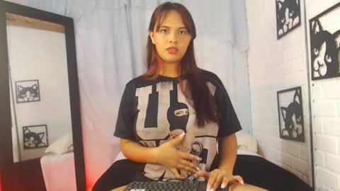Snapshot of kattia_23 chatting on March 8, 11:49 pm kattia online show from March 8, 11:49 pm