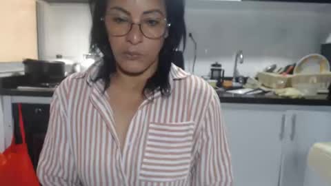 Snapshot of kattleyagray chatting on October 3, 6:57 pm KattleyaGrey online show from October 3, 6:57 pm