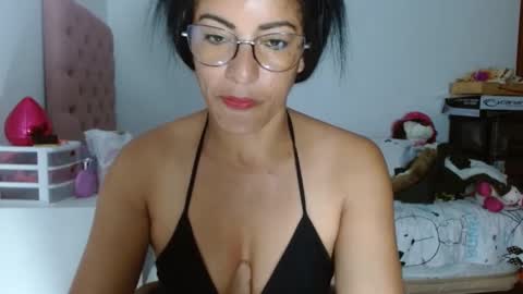 Snapshot of kattleyagray chatting on March 9, 11:47 am KattleyaGrey online show from March 9, 11:47 am