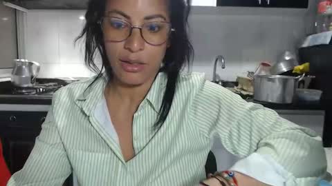 Snapshot of kattleyagray chatting on September 22, 11:19 am KattleyaGrey online show from September 22, 11:19 am