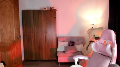 katty__0 online show from April 10, 10:21 am