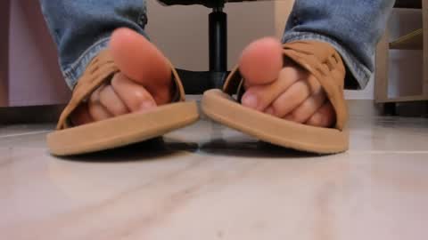 Katty online show from April 14, 7:25 pm