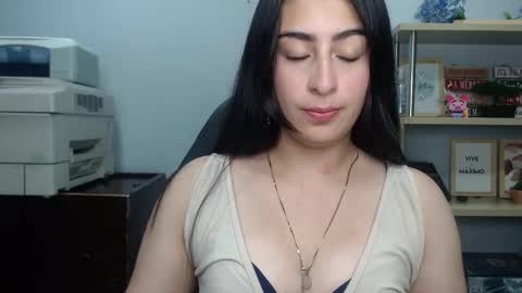 katty_love01 online show from September 16, 6:38 pm