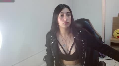 katty_love01 online show from February 11, 3:40 pm