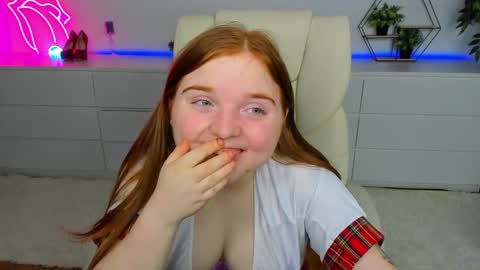 Snapshot of katty_rose8 chatting on September 22, 12:14 pm Katty online show from September 22, 12:14 pm