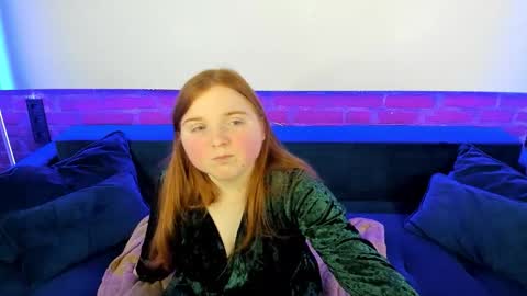 Snapshot of katty_rose8 chatting on October 18, 6:53 pm Katty online show from October 18, 6:53 pm