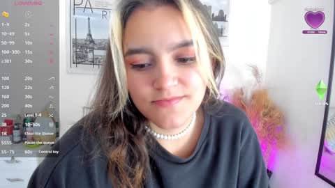 Snapshot of katy_giil chatting on January 18, 12:36 pm Katy online show from January 18, 12:36 pm