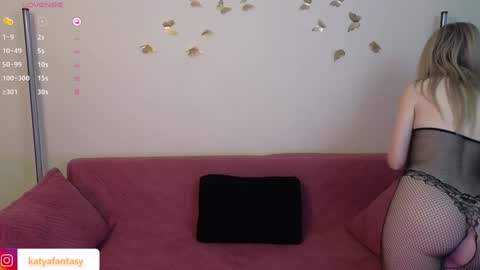 Snapshot of katyafantasy chatting on February 2, 6:53 pm KatyaFantasy online show from February 2, 6:53 pm