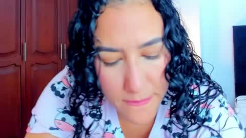 KATYAJHONSS online show from December 8, 1:56 am