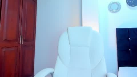 KATYAJHONSS online show from December 8, 10:57 pm