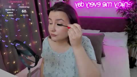 Snapshot of katyaneilson chatting on September 26, 3:37 am Kate online show from September 26, 3:37 am