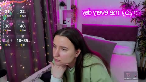 Snapshot of katyaneilson chatting on March 5, 9:38 am Kate online show from March 5, 9:38 am