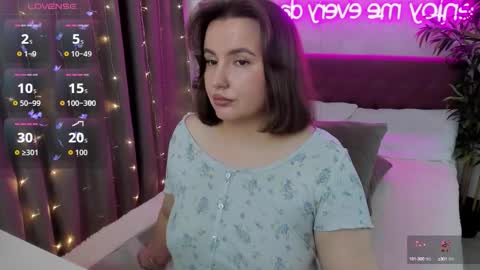 Snapshot of katyaneilson chatting on September 10, 6:35 am Kate online show from September 10, 6:35 am