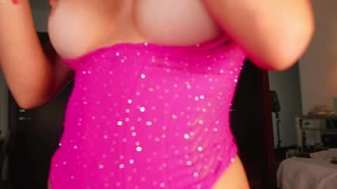 Snapshot of katyerave chatting on September 17, 8:18 pm Katyerave online show from September 17, 8:18 pm