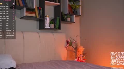 Snapshot of katymolly chatting on October 3, 5:12 am Mia Lovense is active Private is Open online show from October 3, 5:12 am