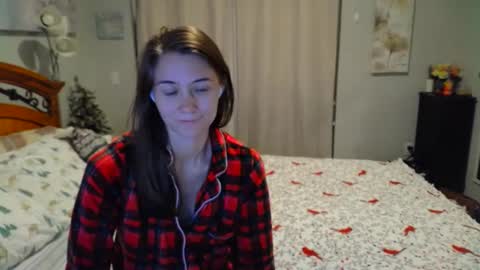 Katy online show from December 13, 1:04 am