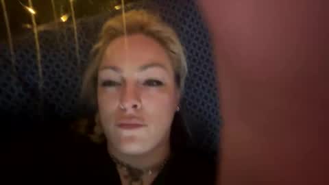 kay_la online show from September 21, 11:42 am