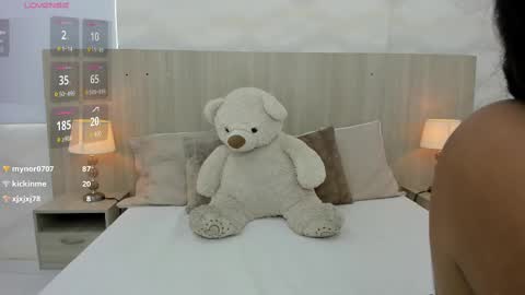   online show from October 4, 11:27 am