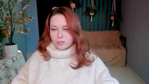 The woman of your dreams online show from December 3, 8:44 pm