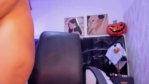 Snapshot of kayla_adams chatting on November 1, 12:09 pm Kayla online show from November 1, 12:09 pm