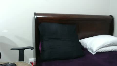 kayla online show from March 1, 6:11 pm