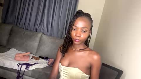 Kaylee online show from May 29, 9:51 am