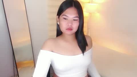 Snapshot of kayleepinay chatting on February 25, 7:09 am Y O U R F U T U R E K A Y L E E online show from February 25, 7:09 am