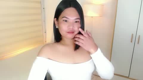 Snapshot of kayleepinay chatting on February 22, 6:28 am Y O U R F U T U R E K A Y L E E online show from February 22, 6:28 am