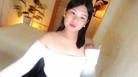 Y O U R        F U T U R E       K A Y L E E  online show from December 1, 2:37 am