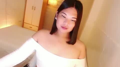 Snapshot of kayleepinay chatting on September 10, 12:10 am Y O U R F U T U R E K A Y L E E online show from September 10, 12:10 am
