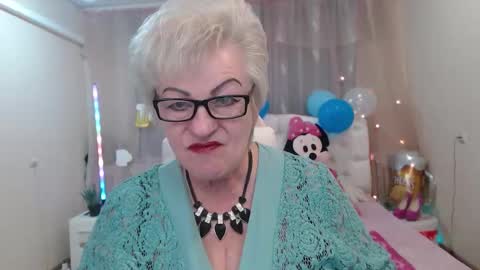 Snapshot of kaylesmoll chatting on September 17, 6:50 pm kaylesmoll online show from September 17, 6:50 pm