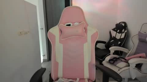 kaylie online show from October 21, 11:03 am